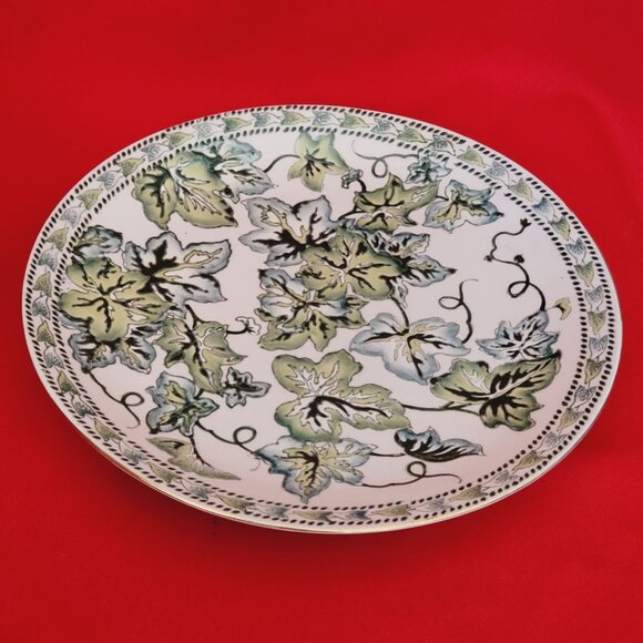 Vintage Ivy Embossed Ceramic Decorative Plate White Green Leaves Gilded Rim - Picture 10 of 14